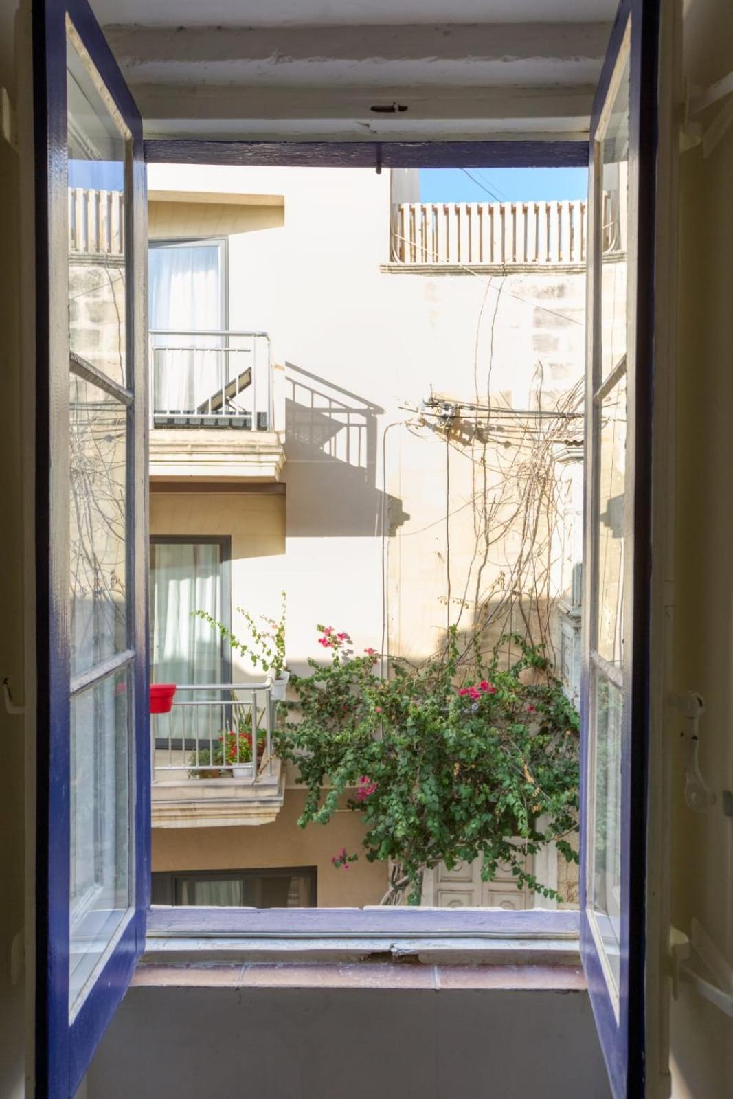 Bluebell Apartment-Hosted By Sweetstay Sliema Exterior photo